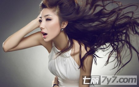 用避孕药洗头可以使<em>头发</em>长得快的民间<em>偏方</em>-美