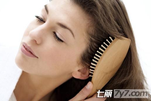 教你如何正确洗头的方法 分享<em>头发护理步骤</em>-美