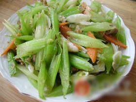 西芹炒百合