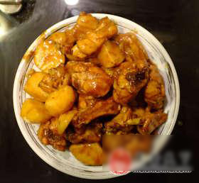 土豆炖鸡块