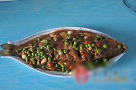 红烧鲈鱼