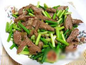 蒜台炒肉