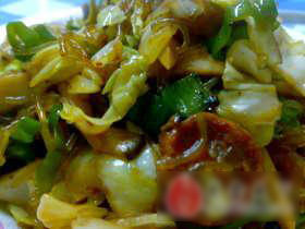 包菜香肠粉丝煲