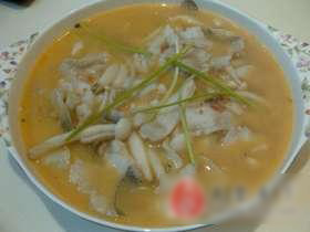 酸汤鲈鱼