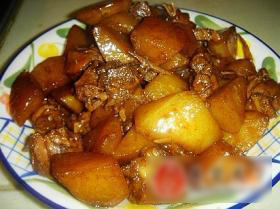 鸡腿炖萝卜