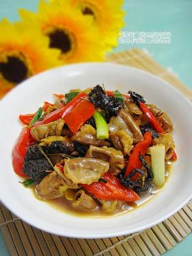 紫苏炒粉肠
