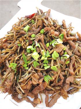 野生芦蒿炒肉丝
