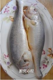 蒜烧黄鱼做法视频 2c450ad29edd11e38844b8ca3aeed2d7.jpg