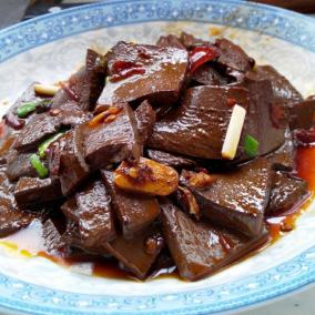 鸭血怎么做出来的 bf2575f2629211e4865eb8ca3aeed2d7.jpg